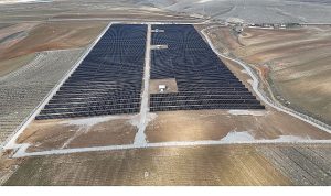 2027 sonunda tesislerinin tüm elektrik ihtiyacını GES’lerden karşılayacak