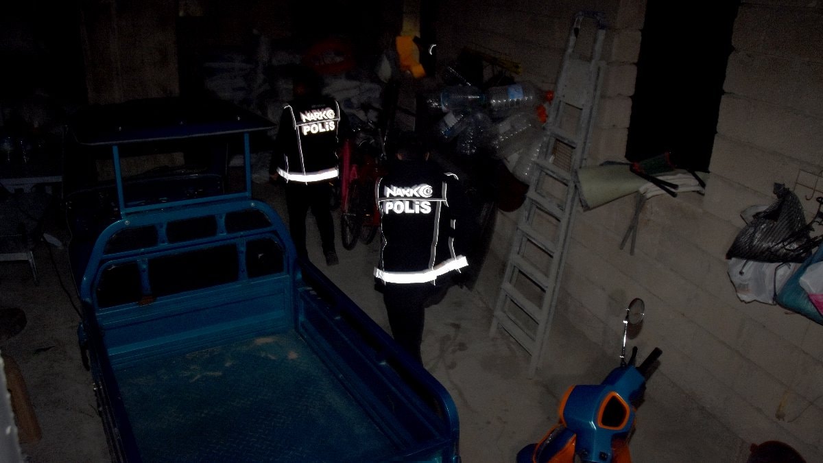 3 ilde uyuşturucu operasyonu: 40 gözaltı