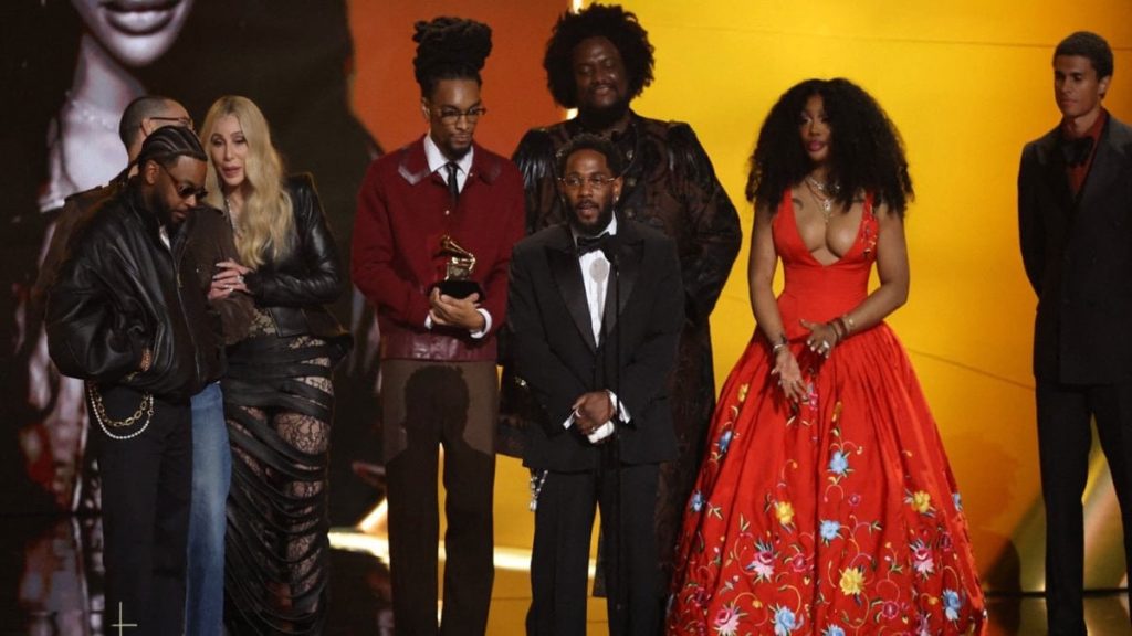 68. Grammy Ödülleri sahiplerini buldu