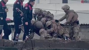 Adana’da eski mesai arkadaşını yaraladı