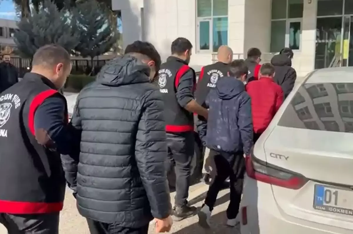 Adana’da Kuş Yuvası Hayvanları Parçalandı