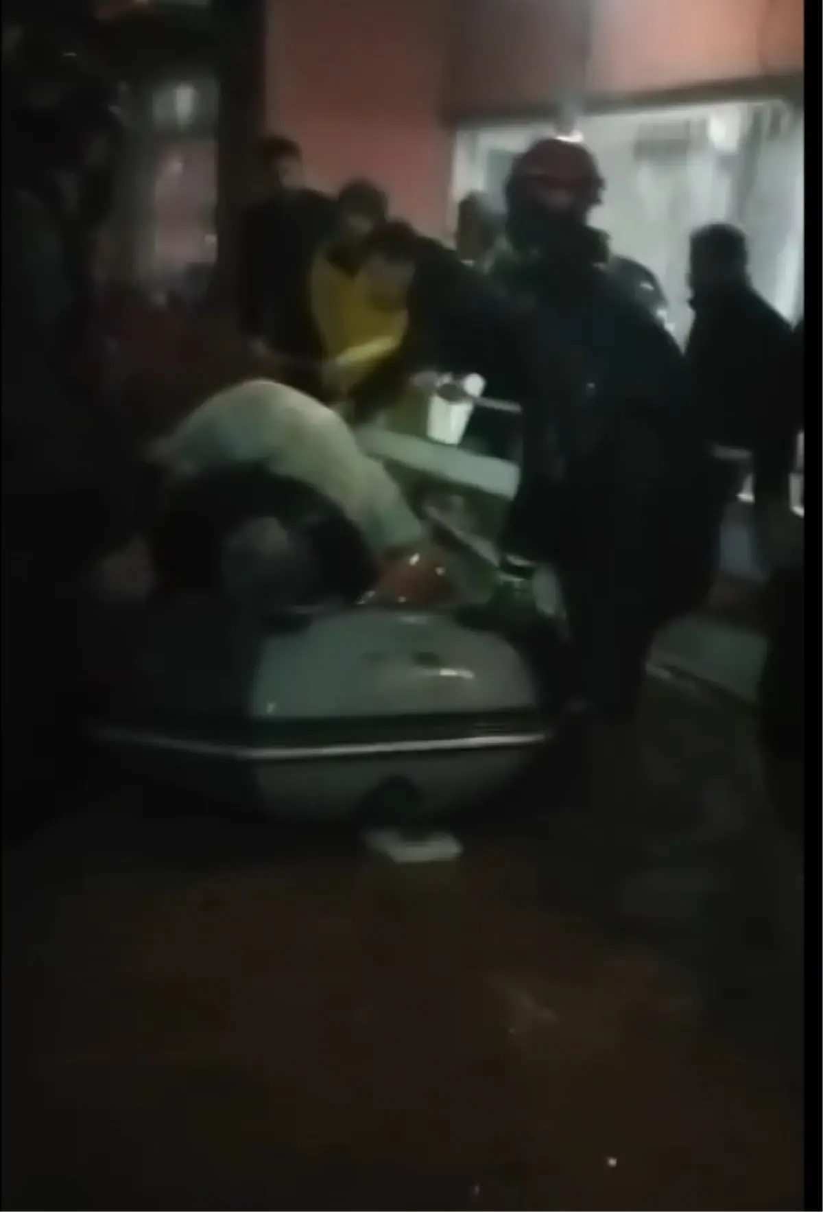 Adana’da Mahsur Kalanlar Botla Kurtarıldı