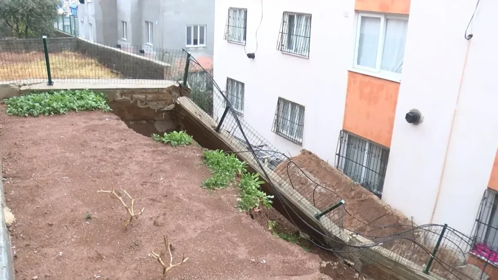 Adana’da Sel ve Yıkım