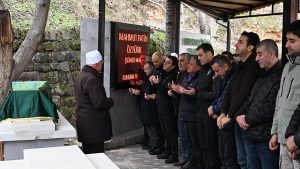 Adana’da yaya geçidinde motosiklet kazası