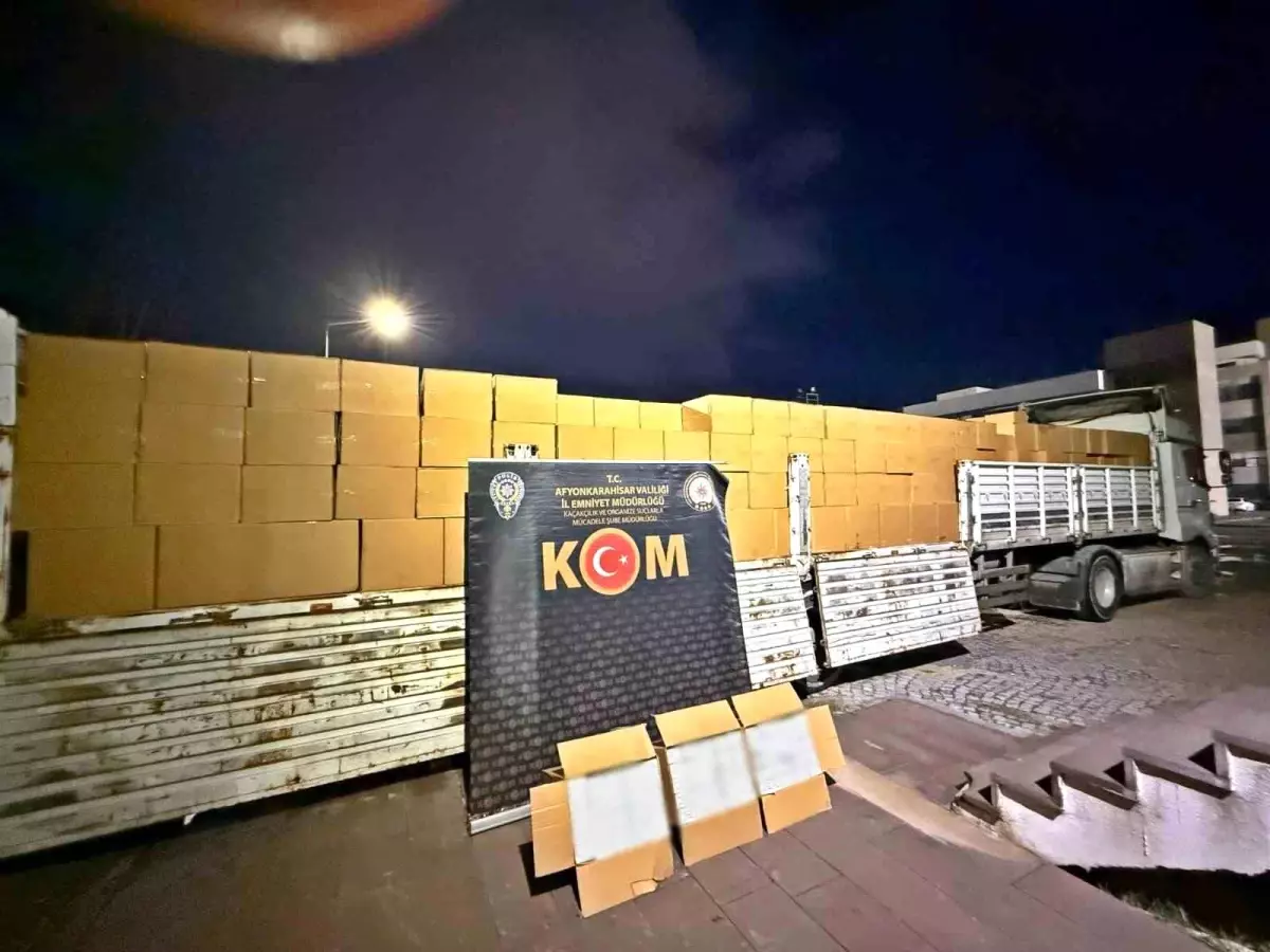 Afyonkarahisar’da 7.2 Milyon Kaçak Makaron Ele Geçirildi