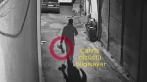 Afyonkarahisar’da gece yarısı dolmuş ve evi soydu: Kameralar ele verdi