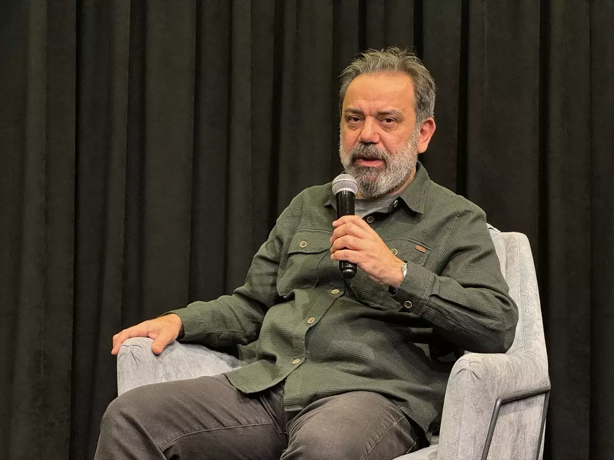 Ahmet Murat ‘Edebiyat Durağı’nda