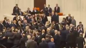 AK Partili Mehmet Baykan Meclis kavgasını Ensonhaber’e anlattı