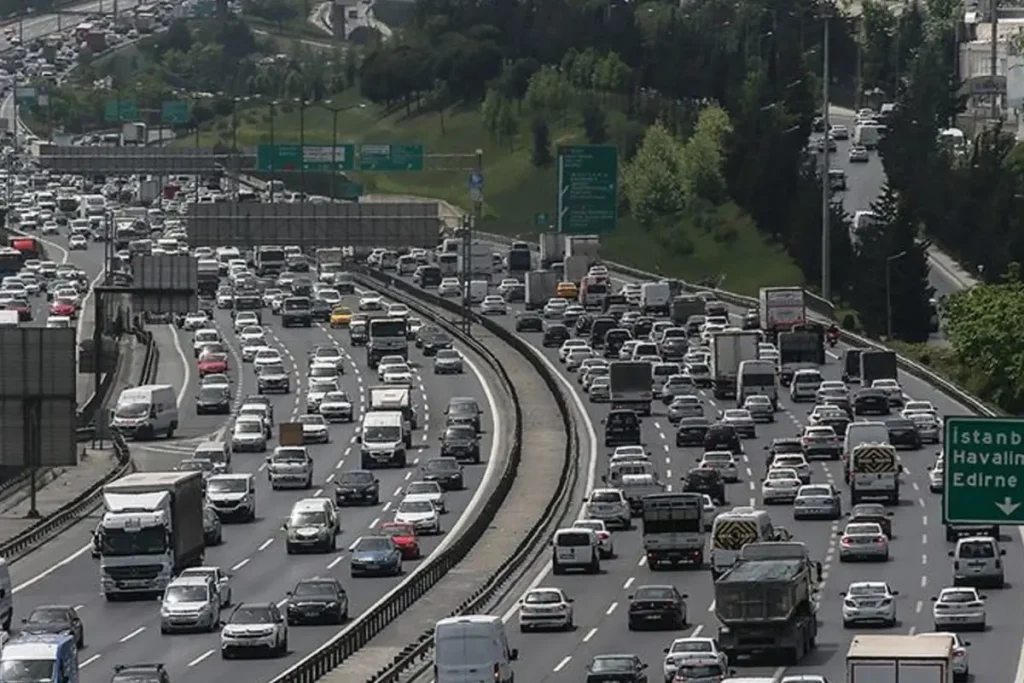 Akaryakıta anahtar bıraktıracak üçlü zam