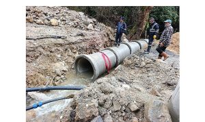 Alanya’da tıkanan menfezler Büyükşehir ekiplerince açıldı