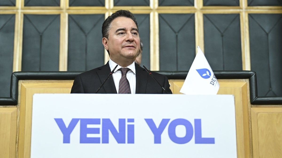 Ali Babacan’dan Özgür Özel’e: Kendilerine başka partilerden geçenlere küfür yok