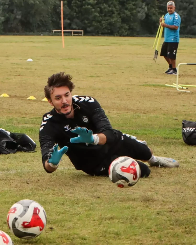 Altay’da Ozan Evrim Sözleşmesini Feshetti