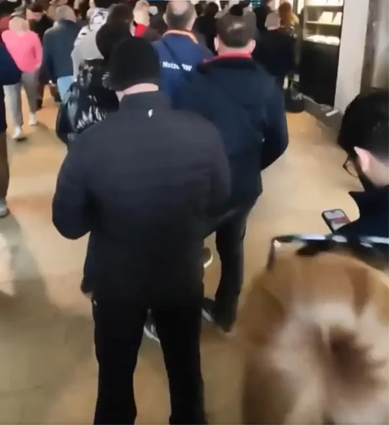 Altındaki yükselişin ardından kuyumcuların önü doldu taştı