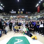 Anadolu Efes galibiyeti Merkezefendi’de yüzleri güldürdü