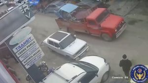 Ankara’da çaldıkları araçları parçalayıp satan 8 şüpheli yakalandı