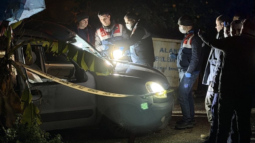 Antalya’da araca düzenlenen silahlı saldırıda 1 kişi öldü