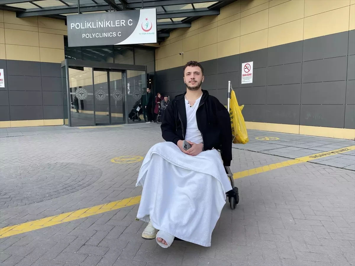 Antalya’da Otobüs Kazası: Yaralı Öğrenci Tedavi Altında