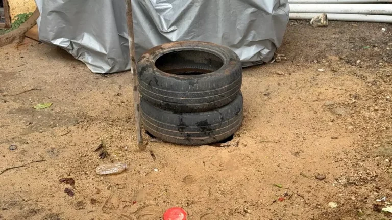 Antalya’da Rögar Kapağına Basan Genç Kadın Çukura Düştü