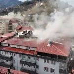 Arhavi’de Apartman Çatısında Yangın