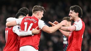 Arsenal evinde Sunderland’i yendi