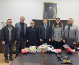 Artvinspor’dan Vakıfbank İlkokulu’na Ziyaret