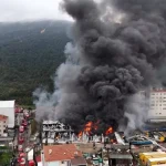 Ataşehir’de Fabrika Yangını Paniği