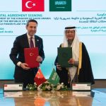 Bakan Bayraktar’dan Suudi Arabistan açıklaması: En düşük fiyatla elektriği alacağız