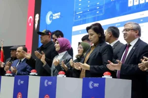 Bakan Göktaş: “Vatandaşlarımızın ev sahibi olma hayalini “Yüzyılın Konut Projesi” ile gerçek kılıyoruz”