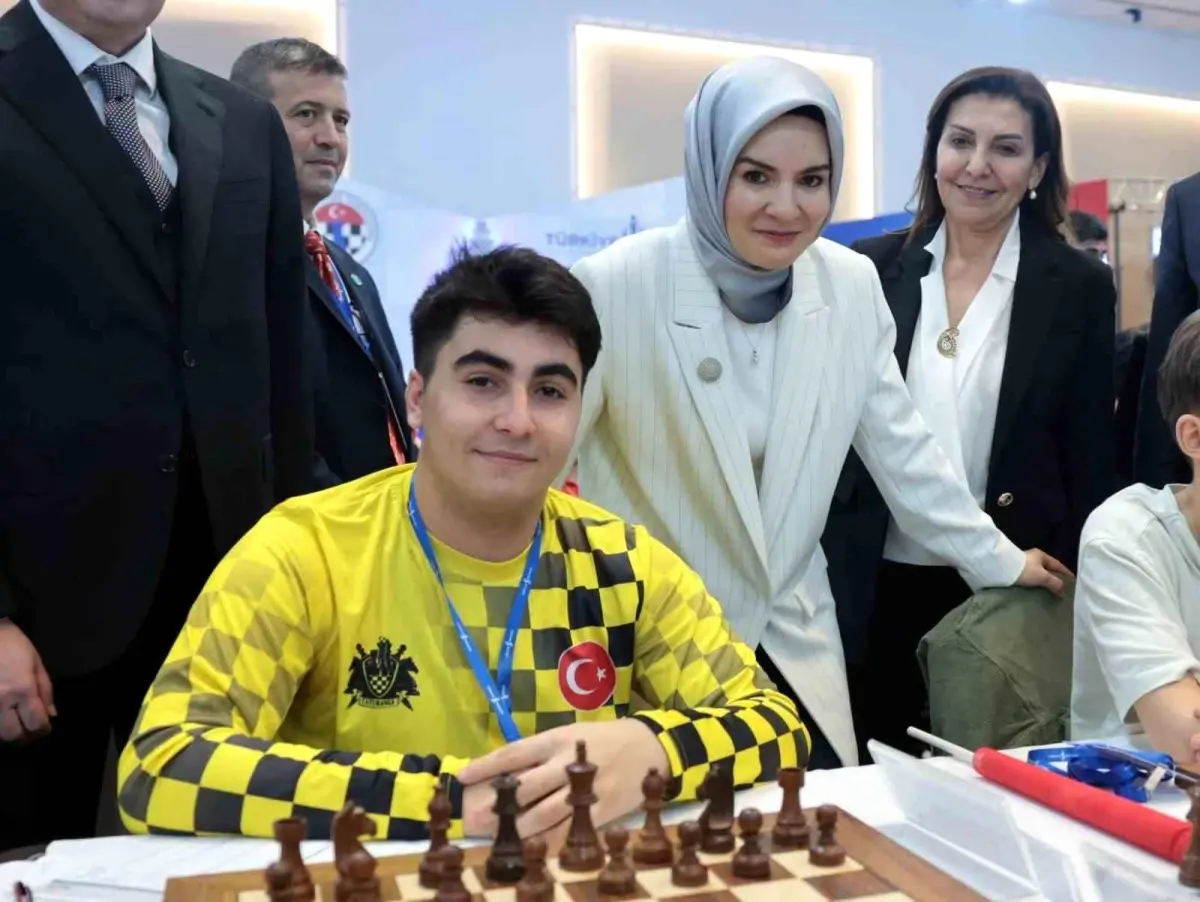 Bakan Göktaş’tan Şampiyon Miraç’a Tebrik