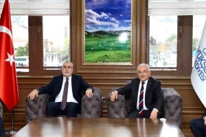 Bakan Işıkhan, Ordu Büyükşehir Belediyesini ziyaret etti