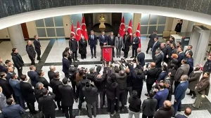 Bakan Tekin Şanlıurfa’da Deprem Şehitlerini Andı