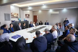 Bakan Tekin Şanlıurfa’da Ziyaretlerde Bulundu