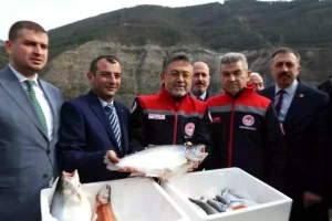 Bakan Yumaklı: “Türk somonu ihracatı 500 milyon dolara ulaştı”