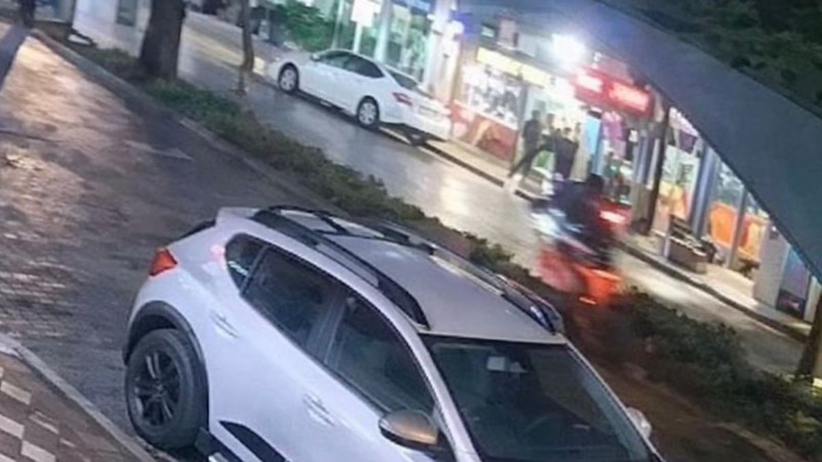 Balıkesir’de bir iş yerine kurşun yağmuru