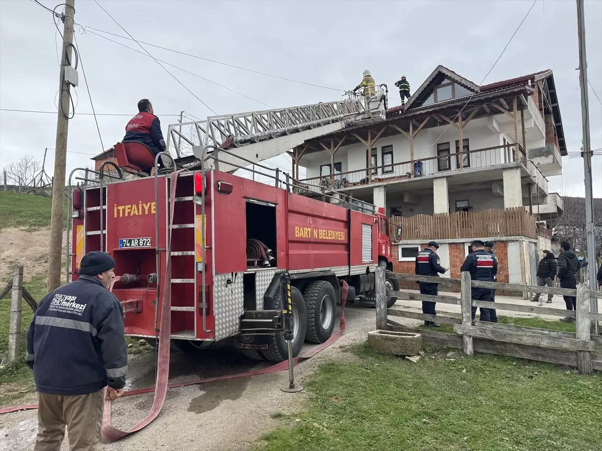 Bartın’da Ev Yangını Söndürüldü
