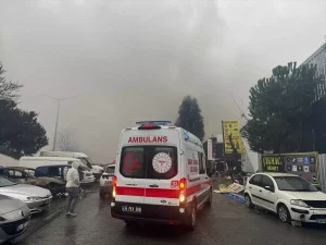 Başakşehir’de Sanayi Sitesinde Yangın
