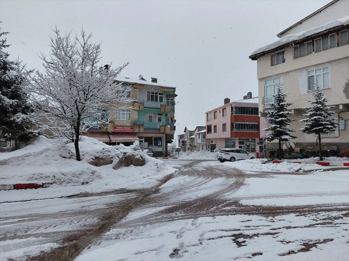 Başçiftlik’te Kar Yağışı Etkili