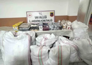 Başkale’de 3,25 Milyon TL Değerinde Kaçak Eşya Ele Geçirildi