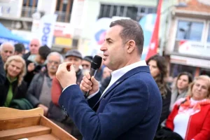 Başkan Ahmet Akın: “Deprem gerçeği unutulmamalıdır”