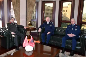 Bayraktaroğlu, Arnavutluk Hava Kuvvetleri Komutanı’nı Kabul Etti
