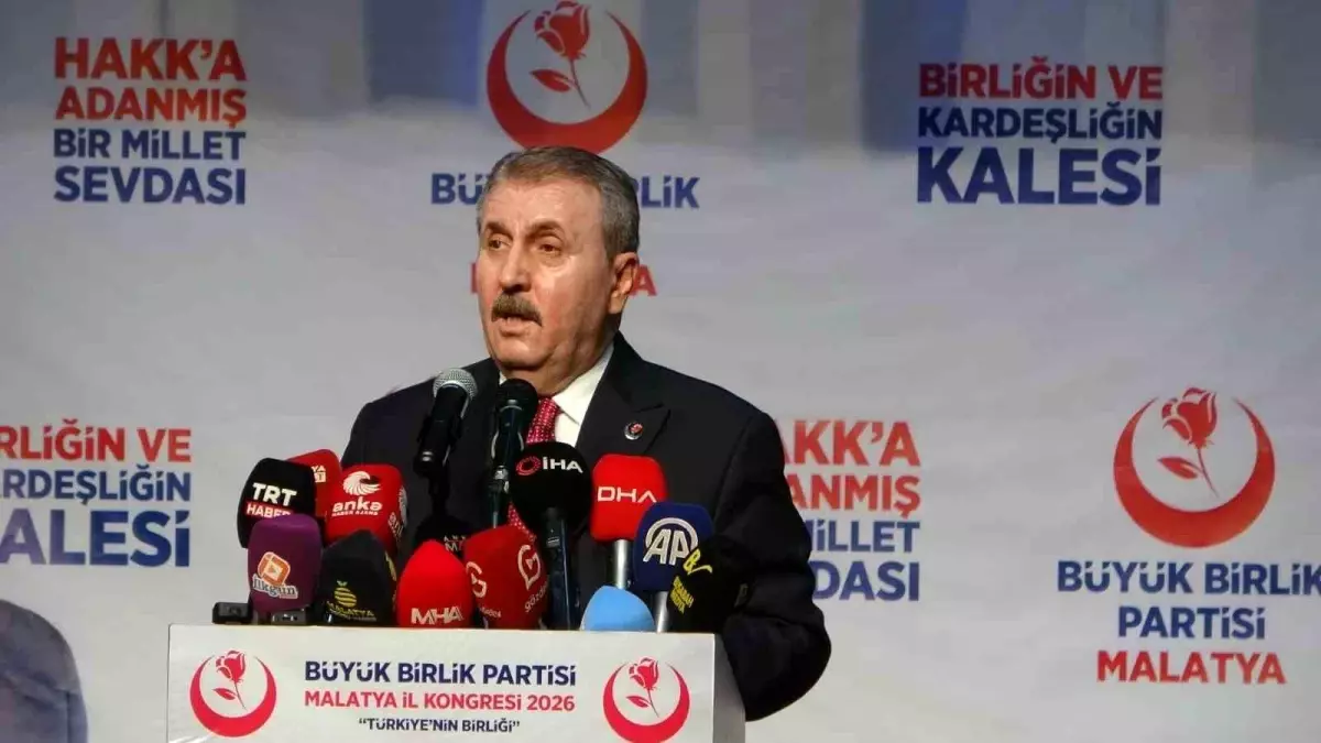 BBP Genel Başkanı Destici: “Deprem bölgeleri ayağa kalkıyor, devletimiz güçlüdür”