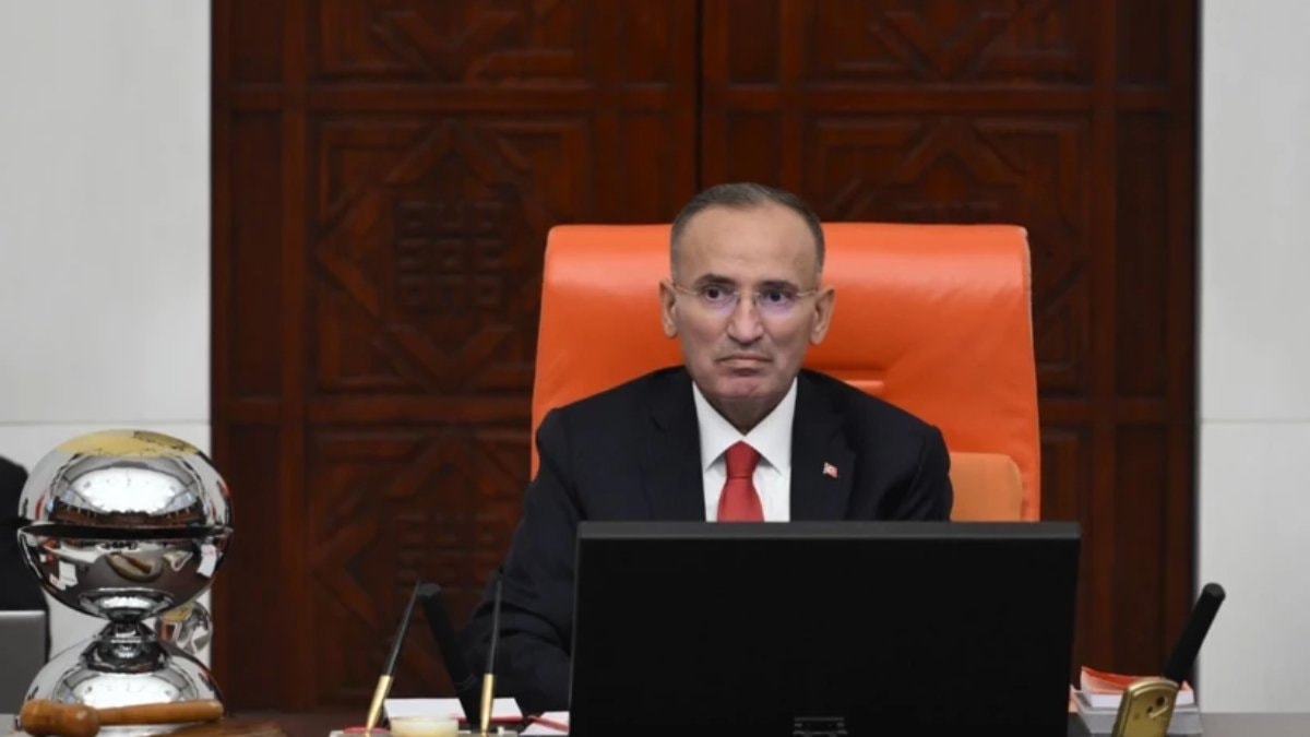 Bekir Bozdağ, Meclis’te yaşanan olaylar sonrası açıklama yaptı