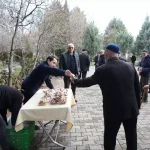 Belediye, Berat Kandili’nde Simit Dağıttı