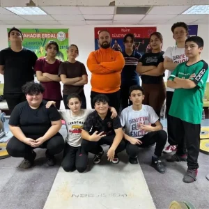 Bilecik’te Halter Sporcuları Güçleniyor