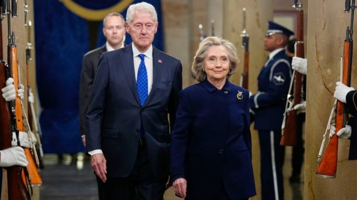 Bill Clinton ve Hillary Clinton Epstein soruşturmasında ifade verecek