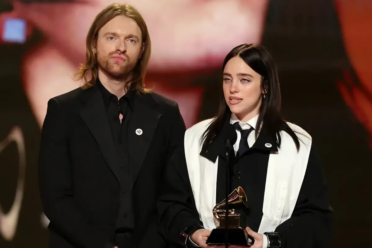 Billie Eilish’ten ICE tepkisi! Küfür savurunca sansürlemek zorunda kaldılar
