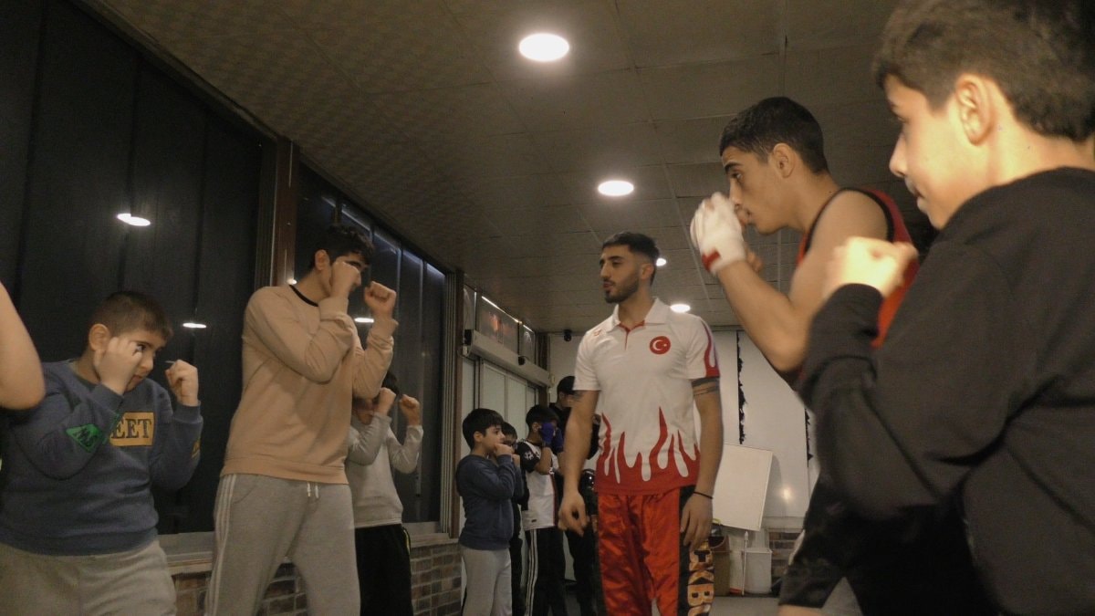 Bingöl’de gençleri kötü alışkanlıklardan uzak tutmaya çalışıyor