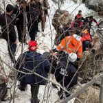 Bitlis’te hafif ticari aracın dereye uçtuğu kazada 3 kişi hayatını kaybetti