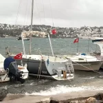 Bodrum’da Fırtına Tekne ve Feribot Seferlerini Olumsuz Etkiledi
