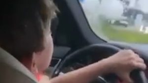 Bolu’da çocuğuna araba kullandıran babaya ceza